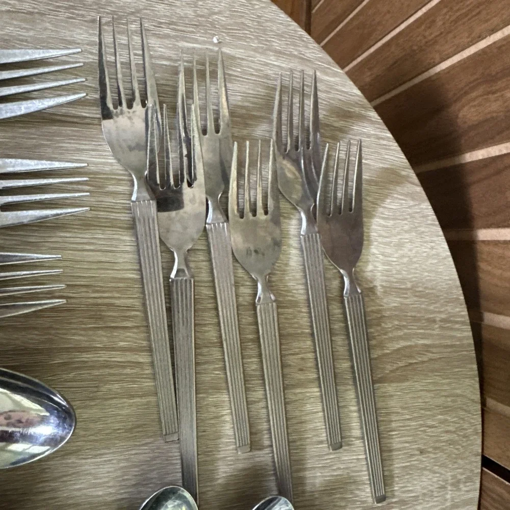 Vintage National Stainless Aqua Set Of 24 Spoons And Forks NST28